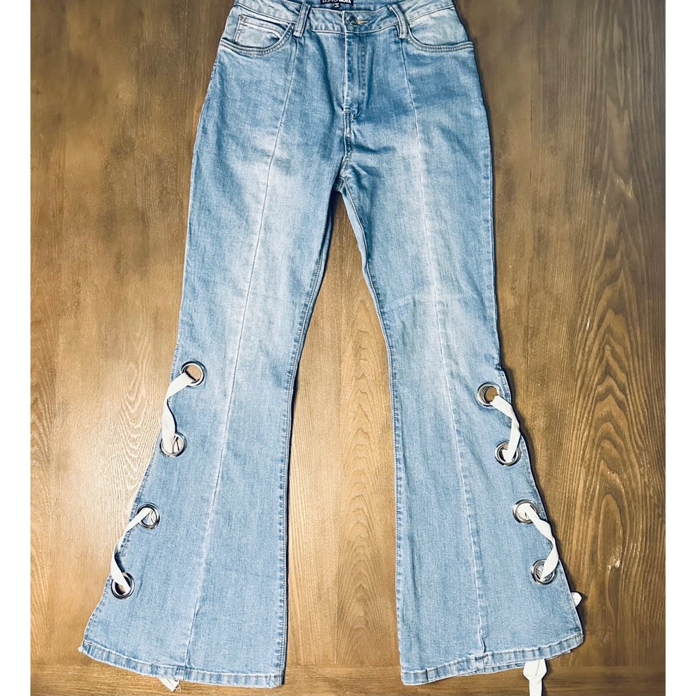 Fashion Nova Light‎ Wash Bell Bottom Jeans Lace Up Grommet Detail Women's Size